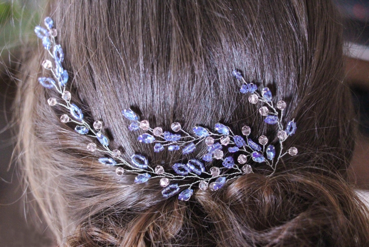 Украшение для волос из волос