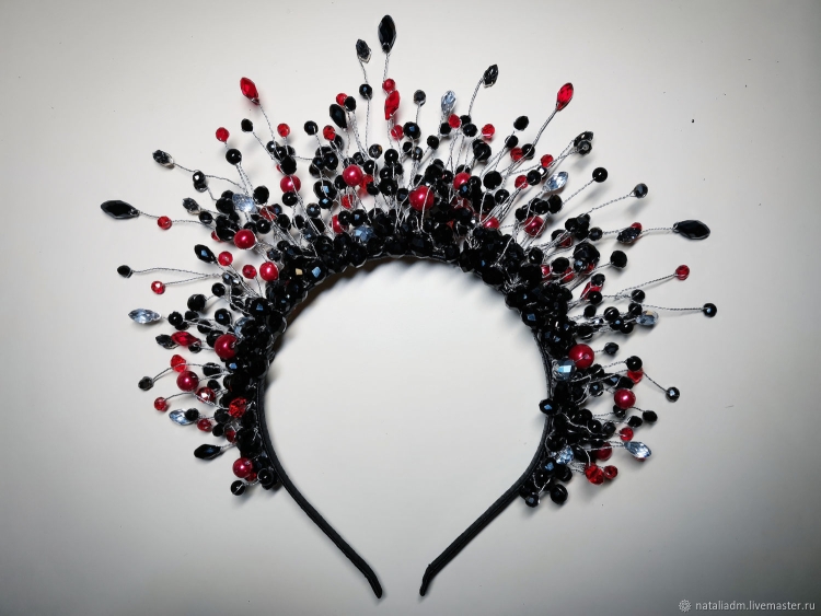 Ободок с камнями