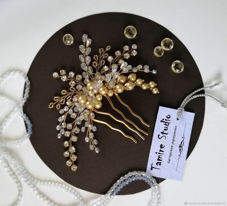 Украшение из страз на волосы