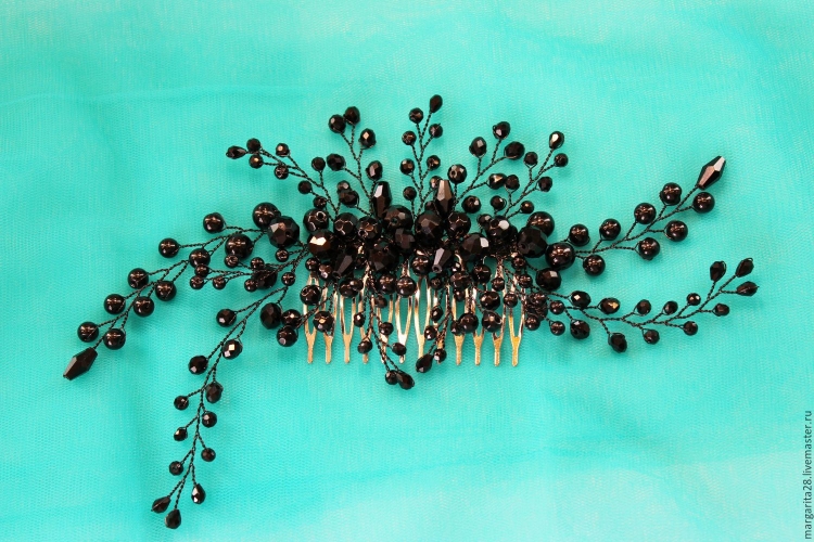 Гребни для волос с бисером и бусинами