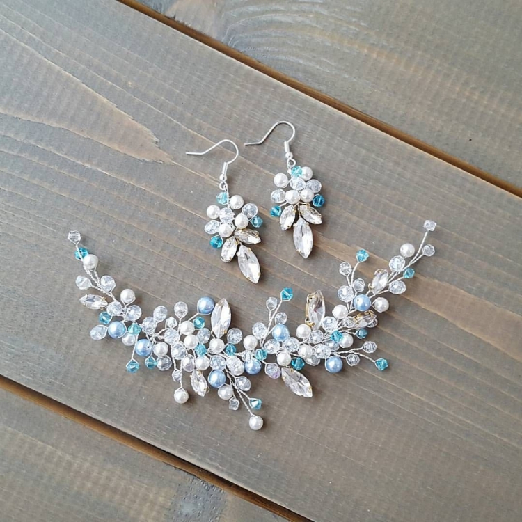 Серьги из проволоки и бусин