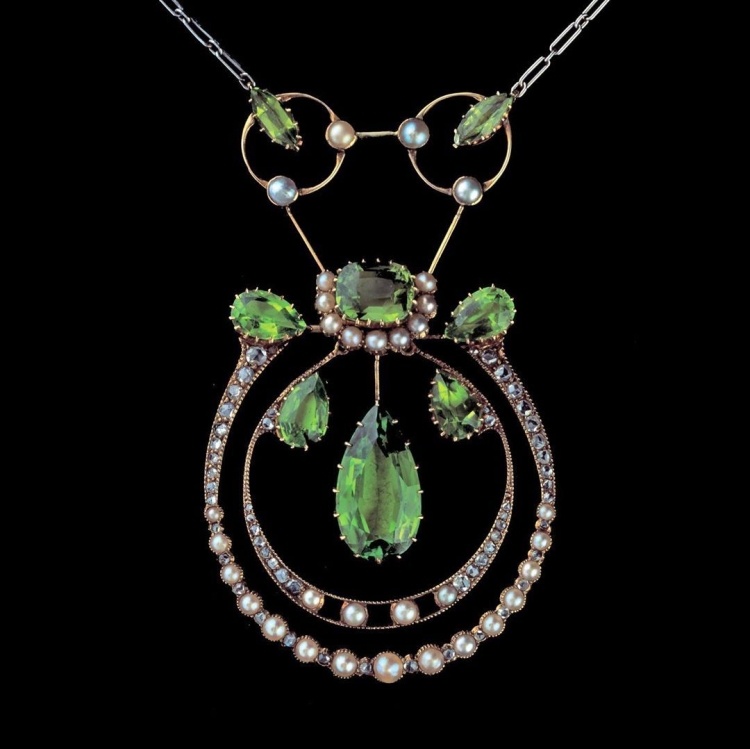 Либерти и ко. Ожерелье 1900 Арчибальд Нокс