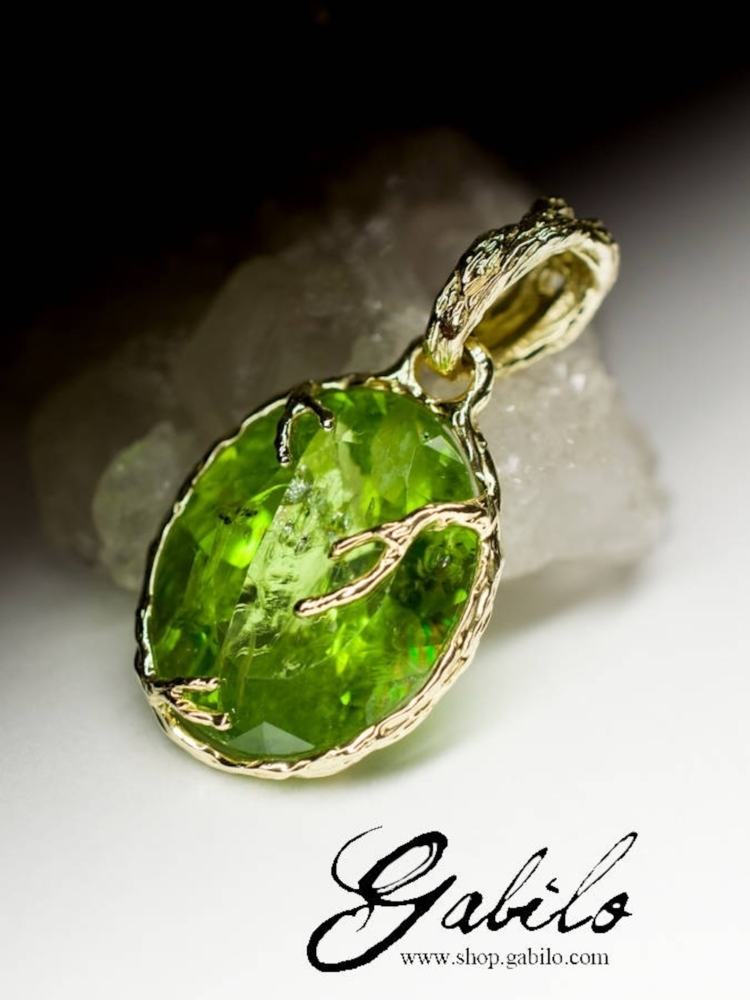 Оливин-хризолит кулон для мужчин
