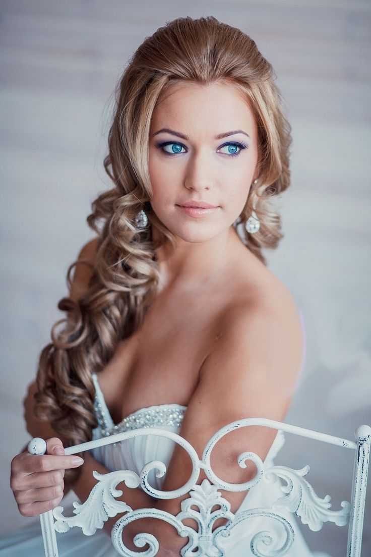 Нина Добрев с длинными волосами