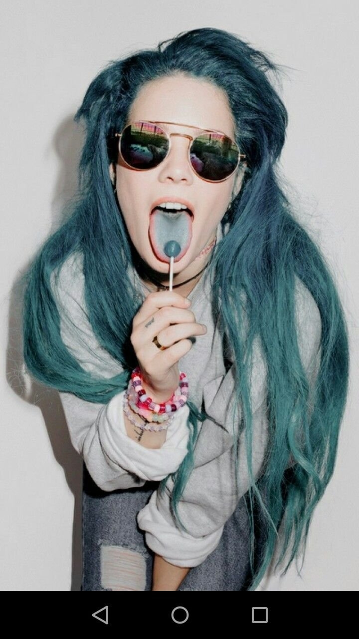 Холзи с девушкой