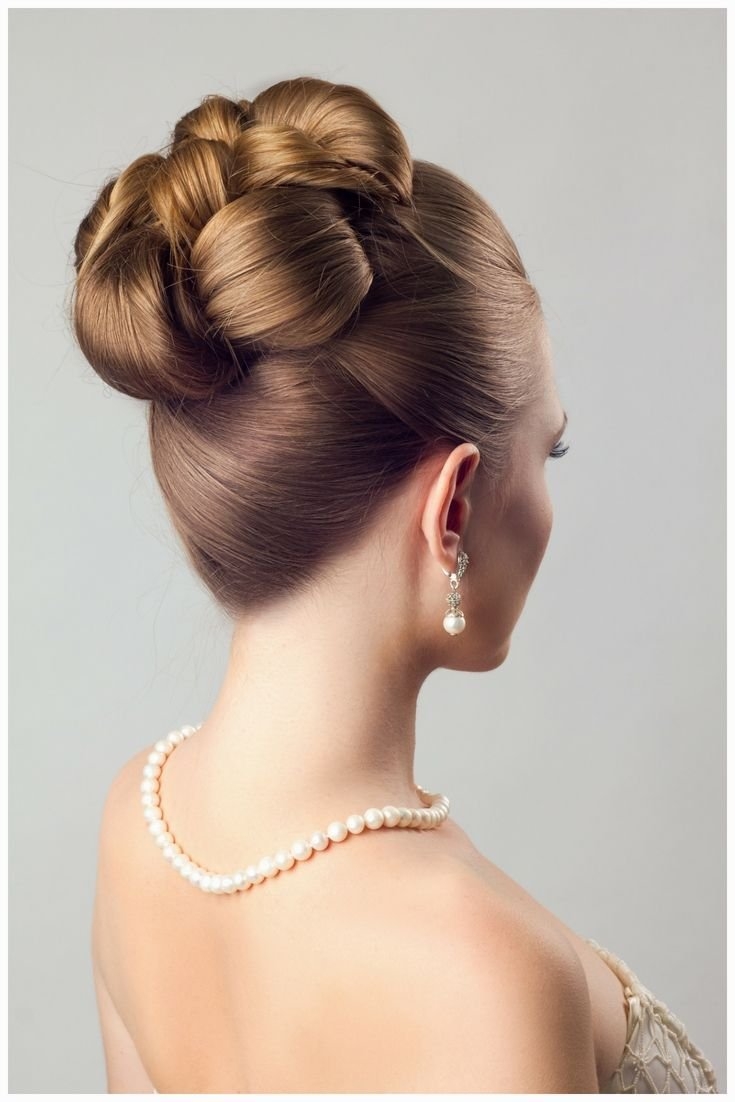 Элегантные вечерние прически