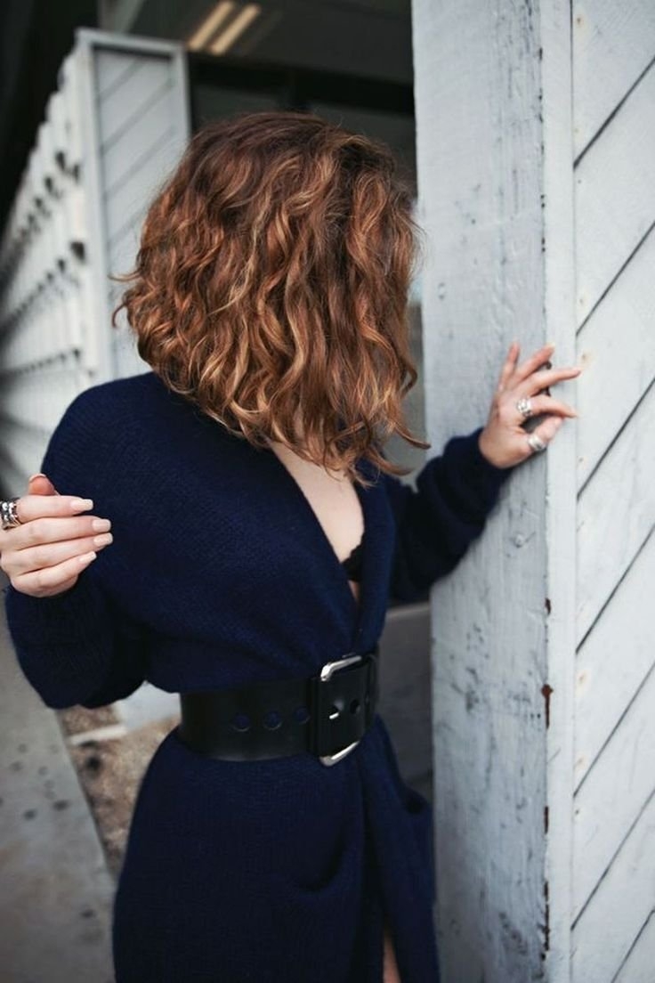 Лонг Боб на вьющиеся волосы