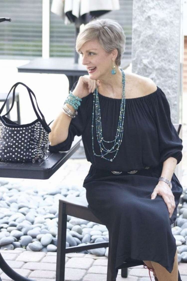 Вечерние платья для пожилых женщин