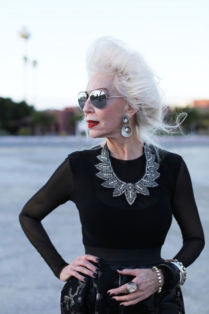 Джойс Карпати в 40