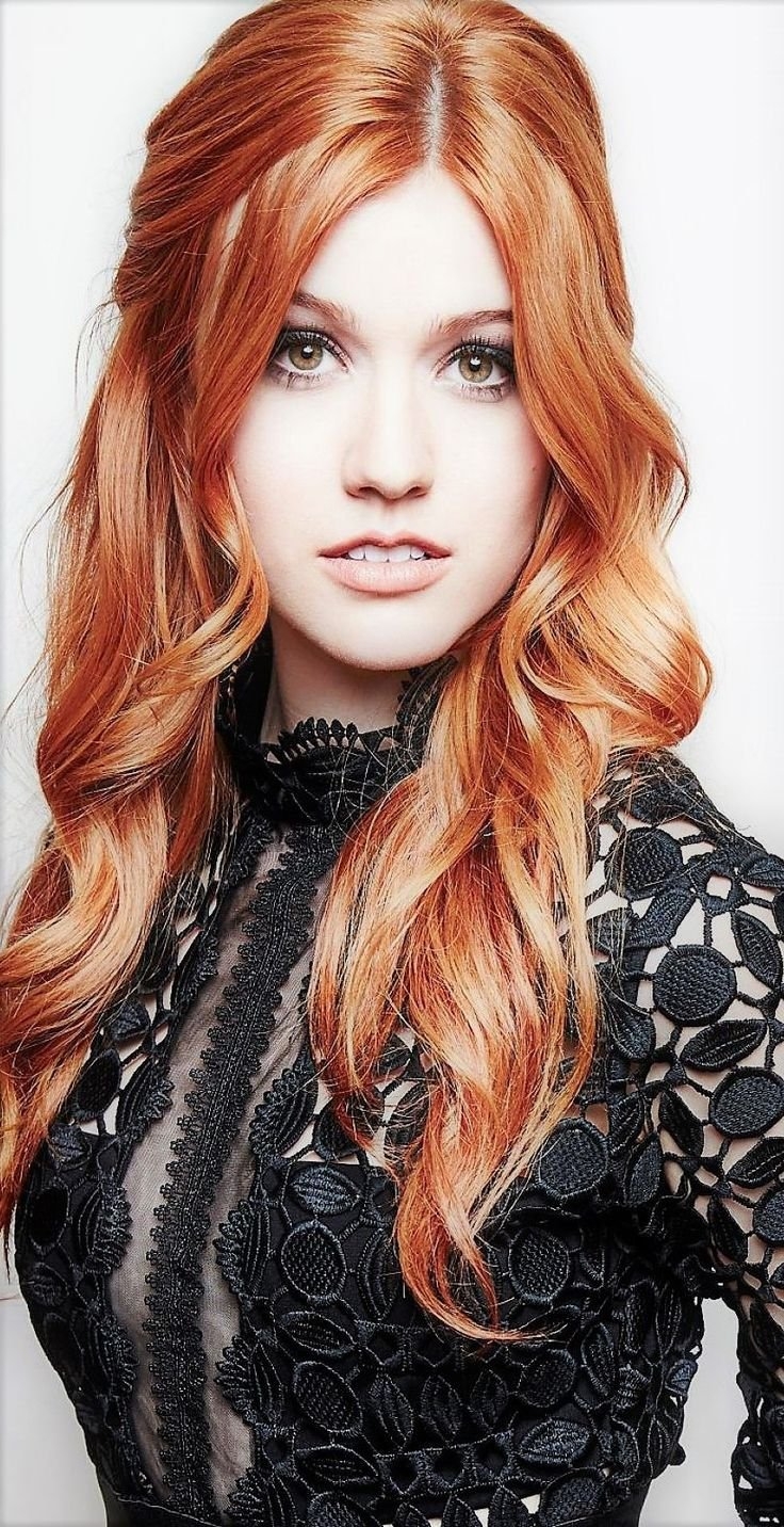 Кэтрин Макнамара рыжая 2019