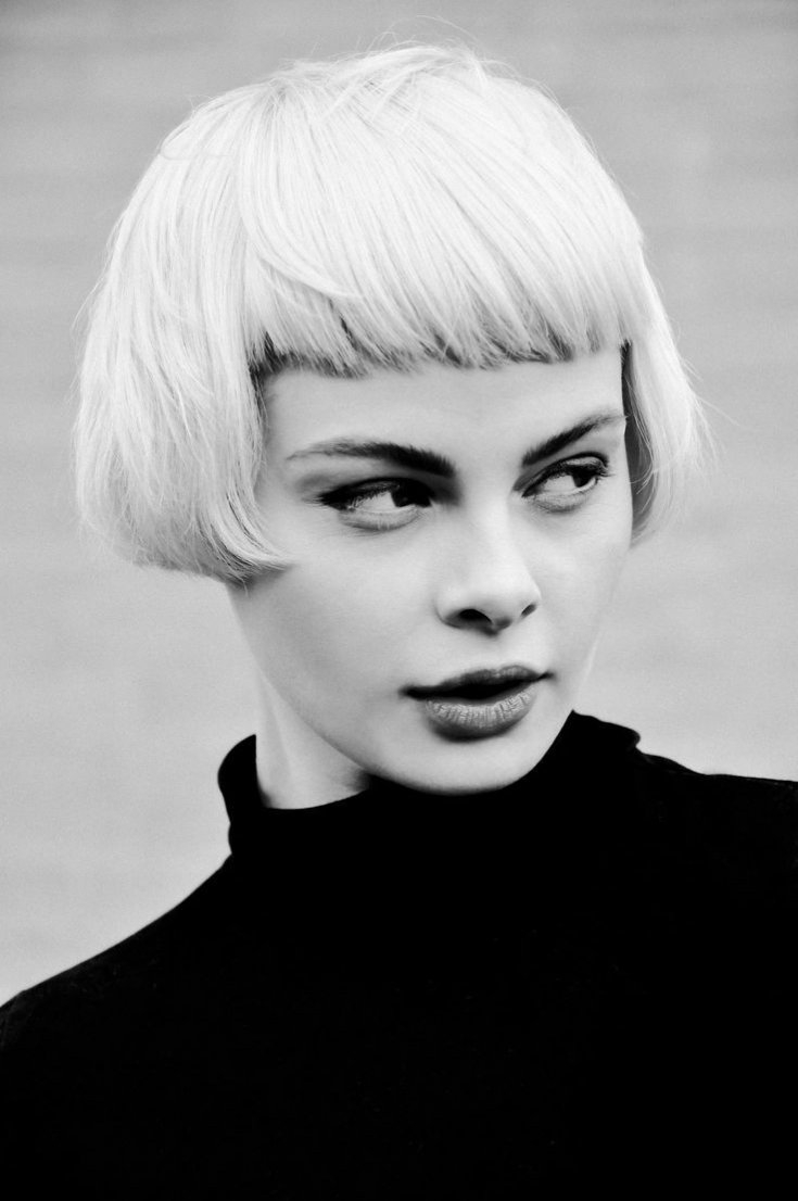 Короткая челка