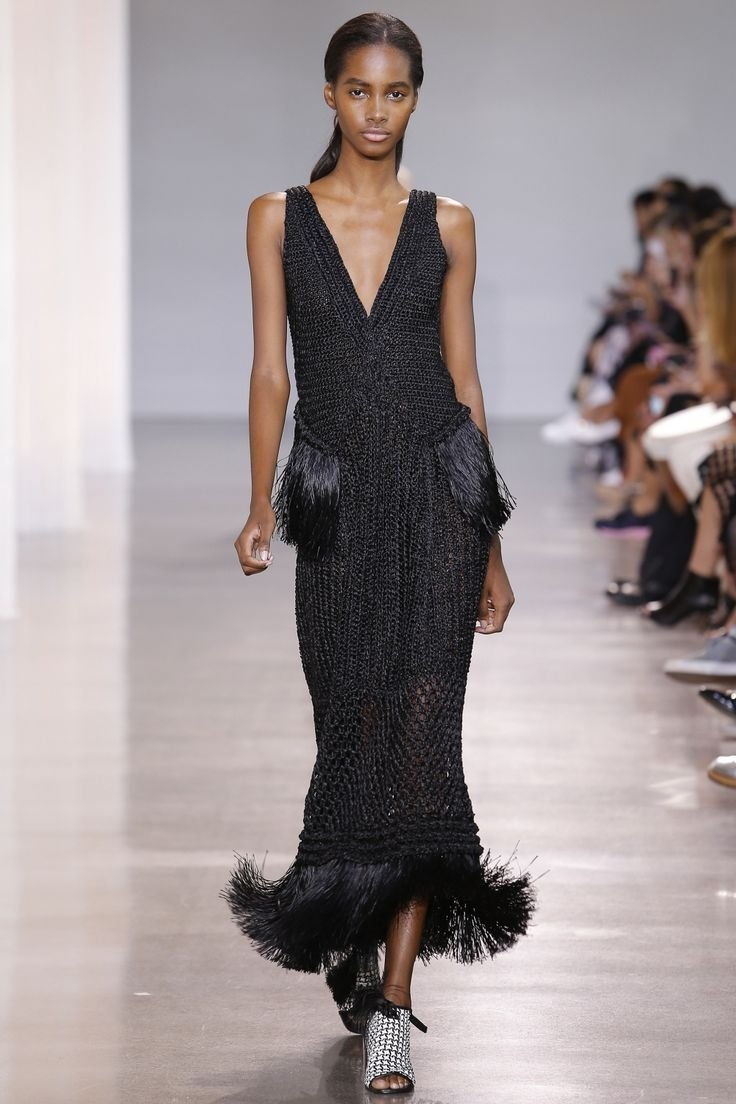 Вязаные подиумные платья