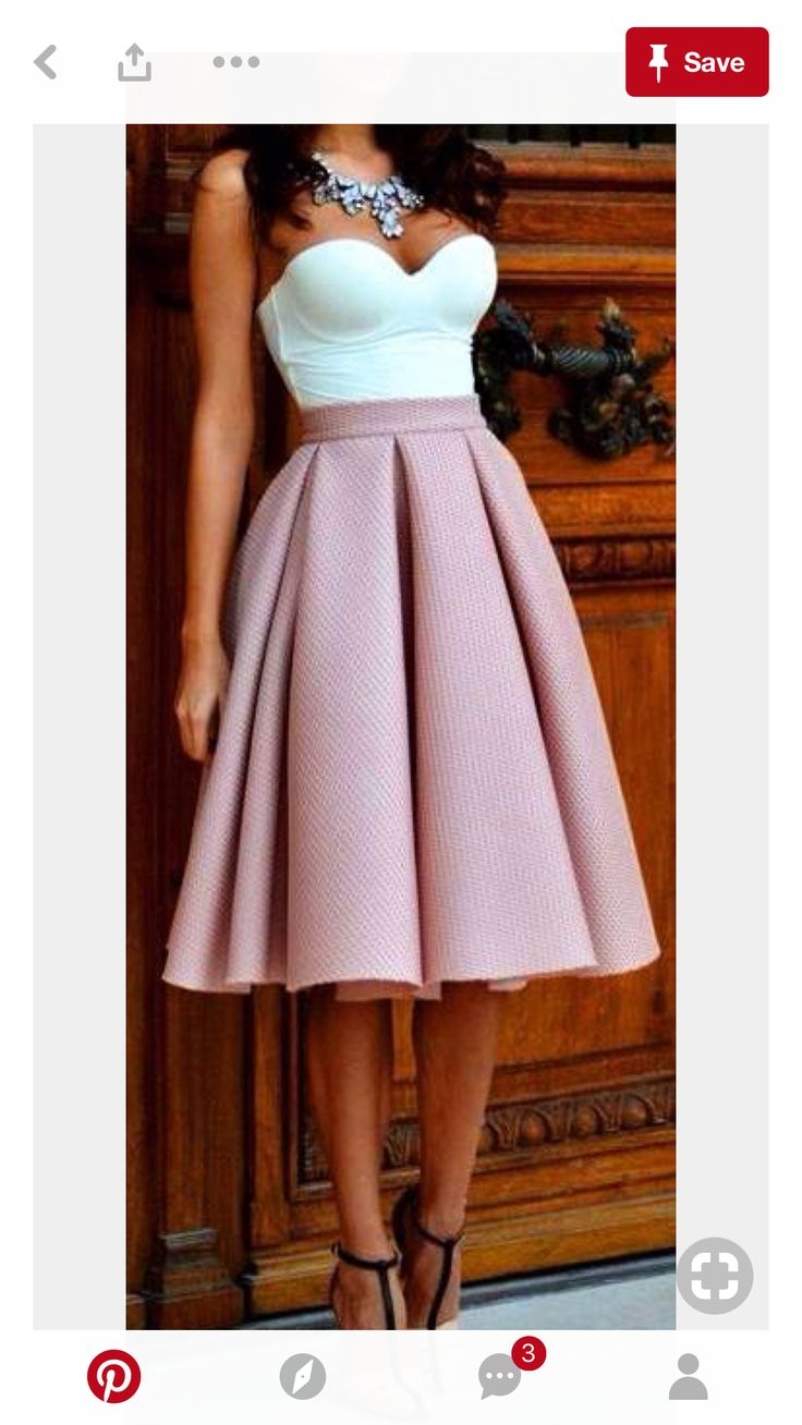 Вечернее платье с завышенной талией и пышной юбкой