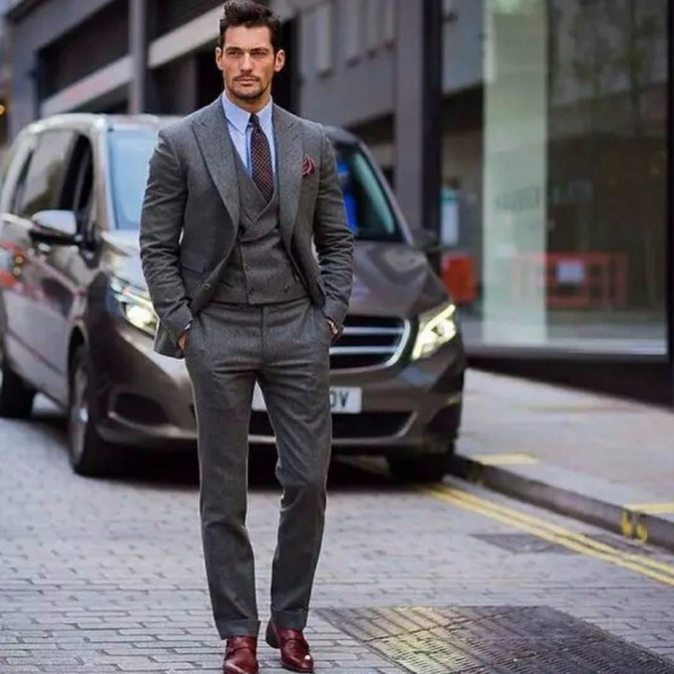 Дэвид Ганди блейзер