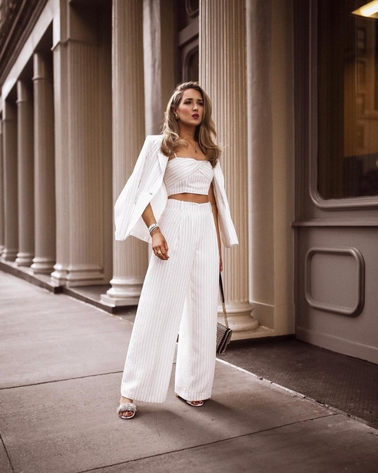 Джинсы с корсетом