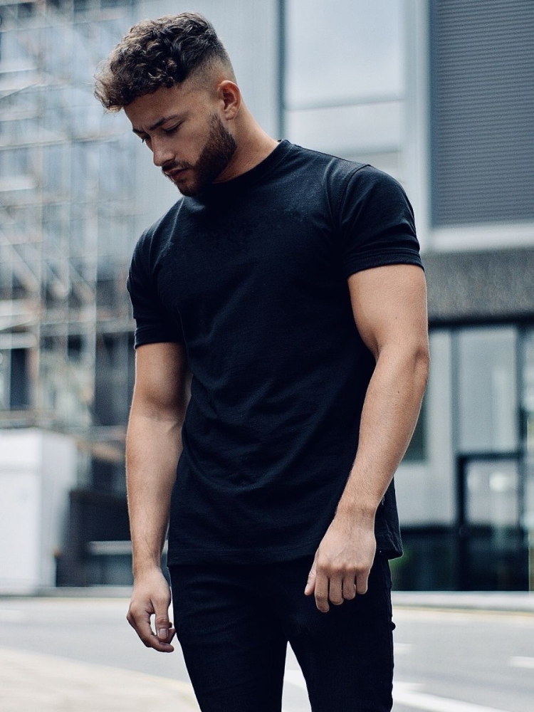 Футболка мужчина