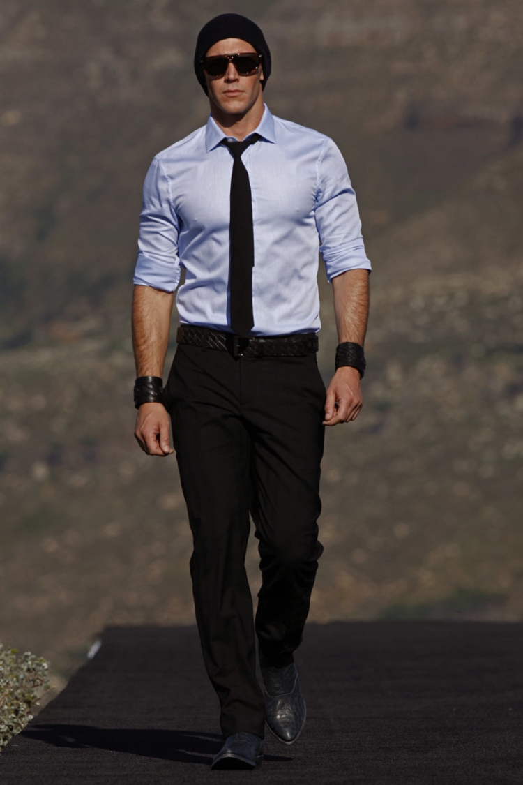 Рубашка и брюки мужские