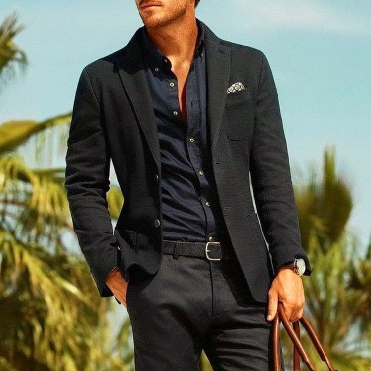 Образ с чёрной рубашкой для мужчины