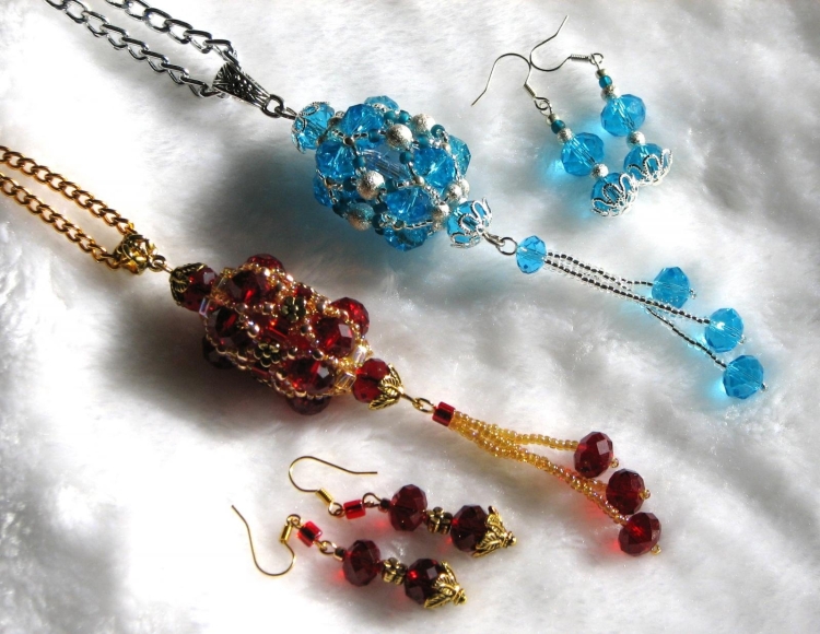 Подвески из бисера