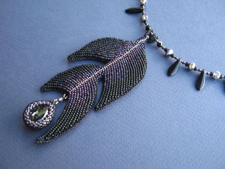 Подвески из бисера