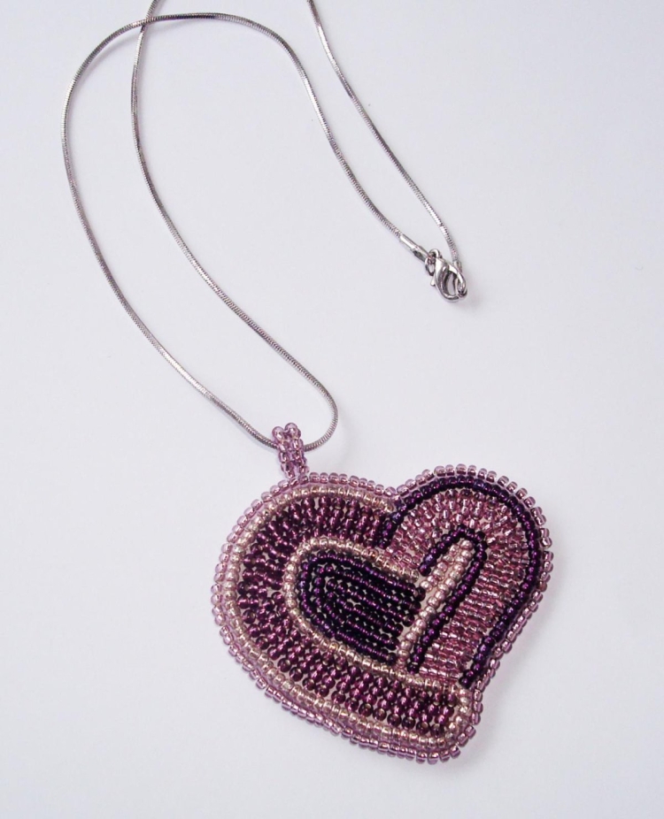 Подвески кулоны из бисера