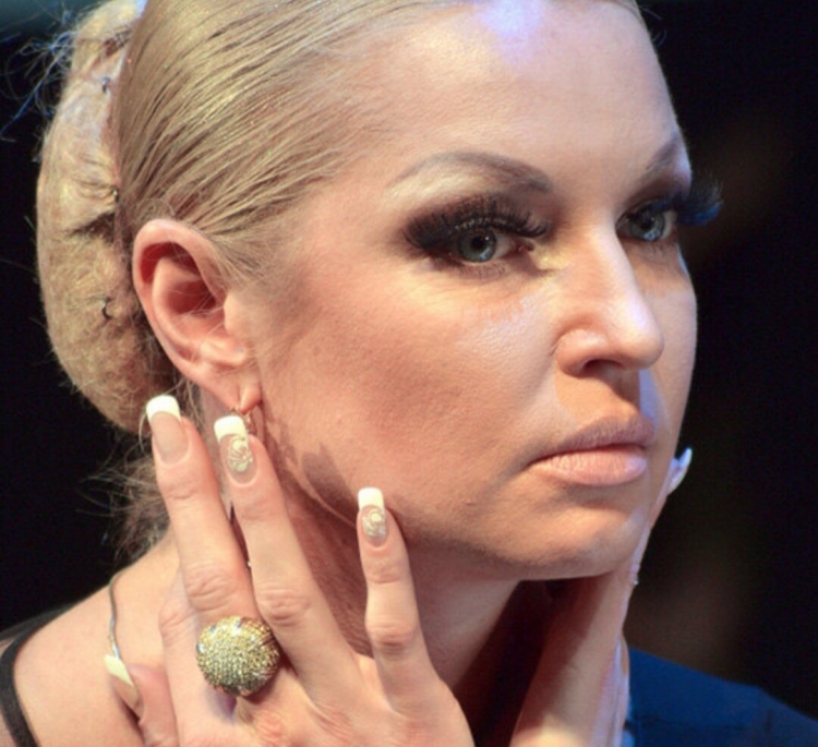 Ресницы Волочковой