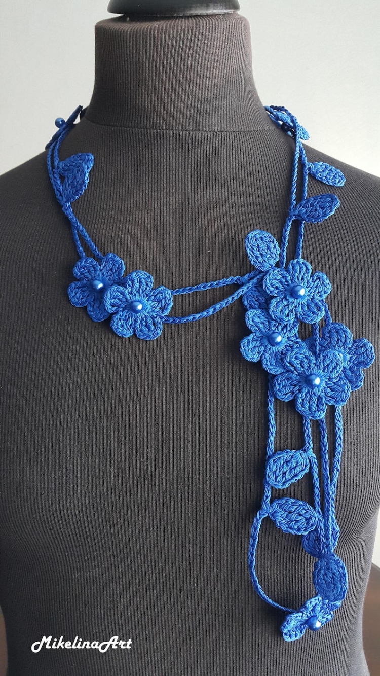 Вязание крючком колье на шею фиолетовое