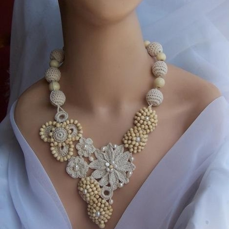 Оригинальные вязаные украшения