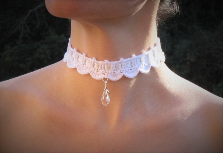 Чокер крючком