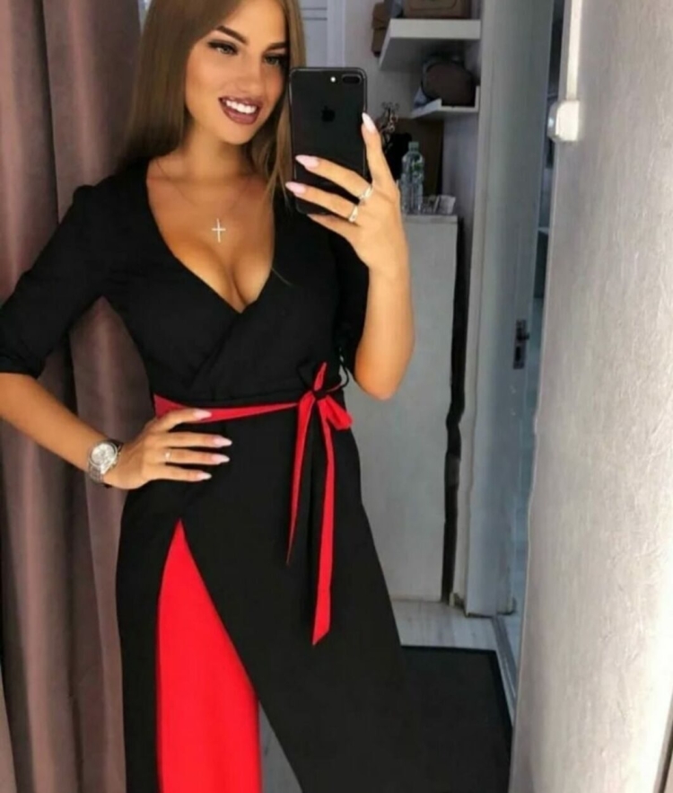 Анастасия Решетова в пиджаке