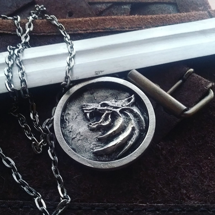 Медальон Ведьмака Эстетика