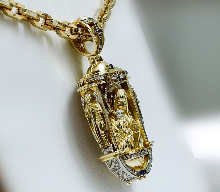 Эксклюзивные золотые подвески