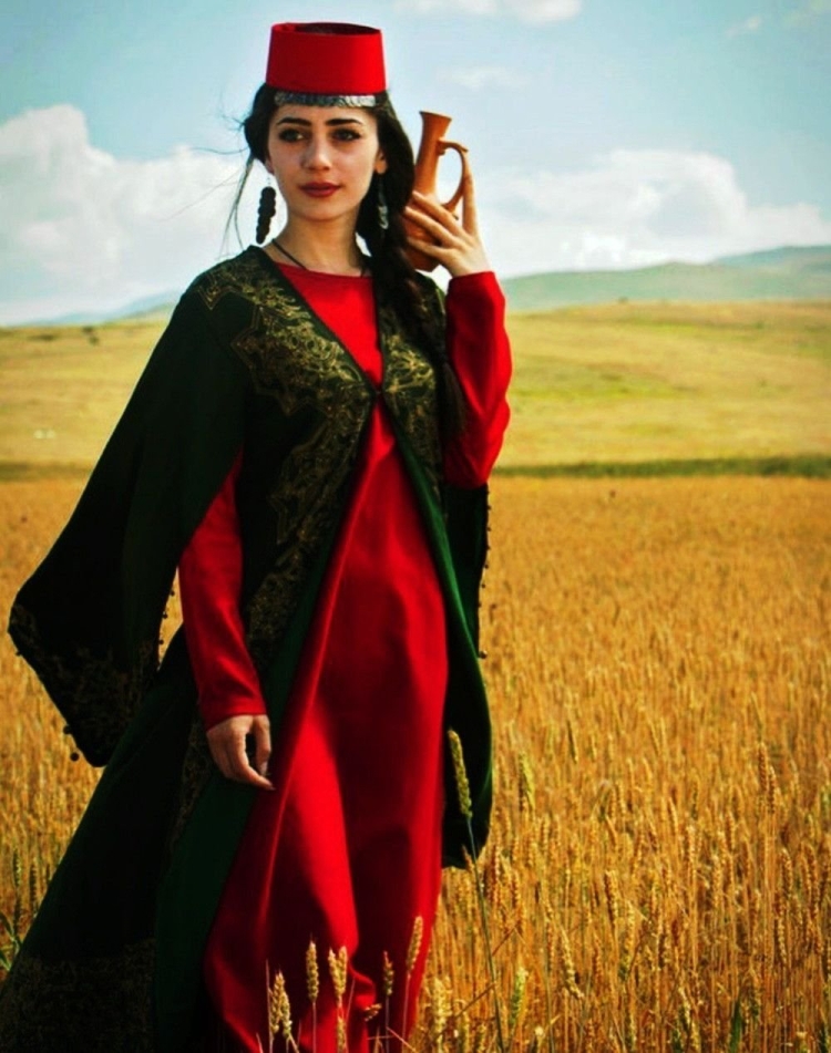 Armenian National Dress костюм