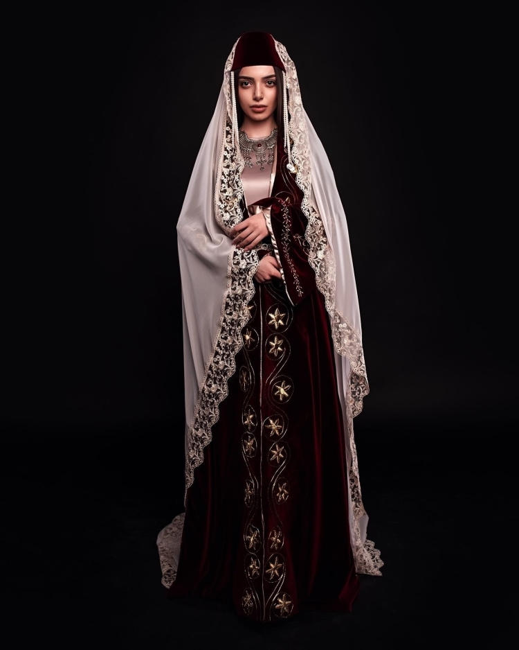 Национальный костюм крымских Татаров