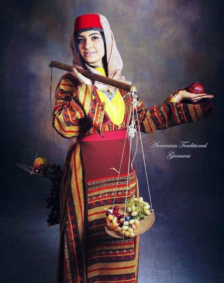 Армянки в национальных костюмах арт лицо