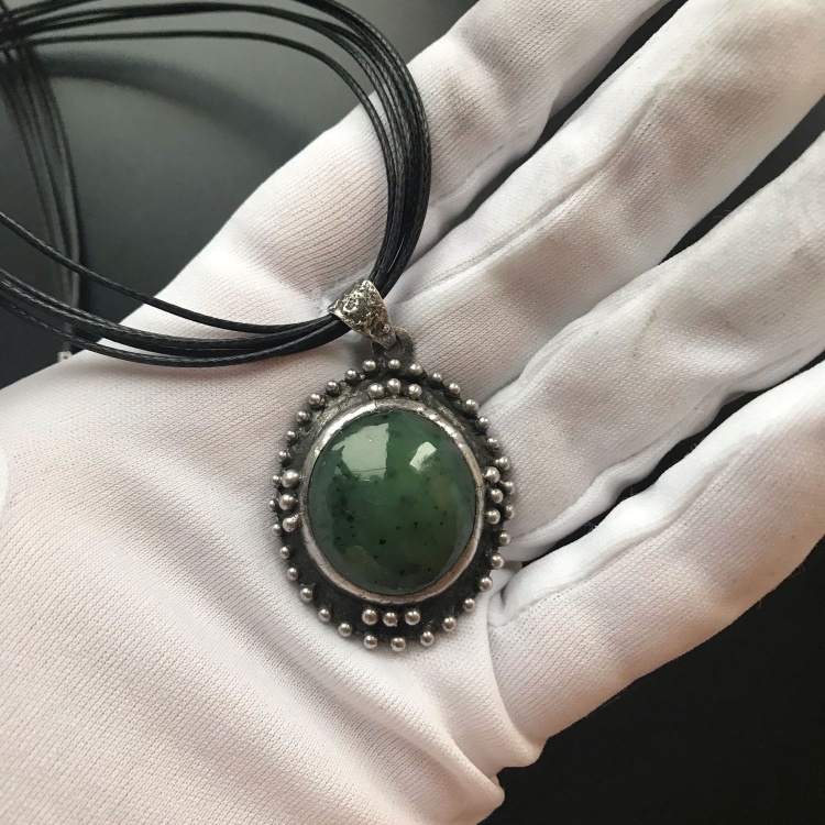 Кулон Жади клон