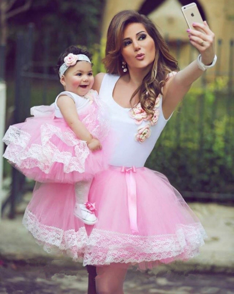 Красивые платья на дочку и маму