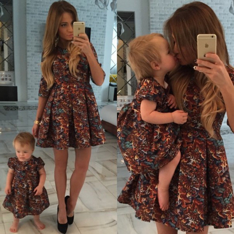 Фотосессия мама с дочкой в леопардовом платье
