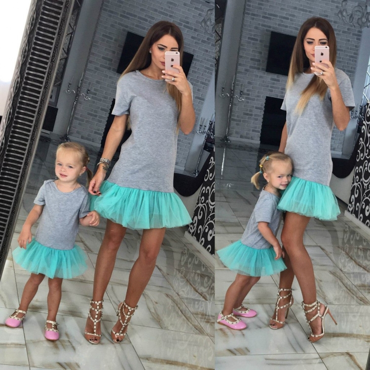 Платья Фэмили лук для мамы и дочек трикотаж