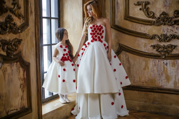 Платье для девочки к маме на свадьбу