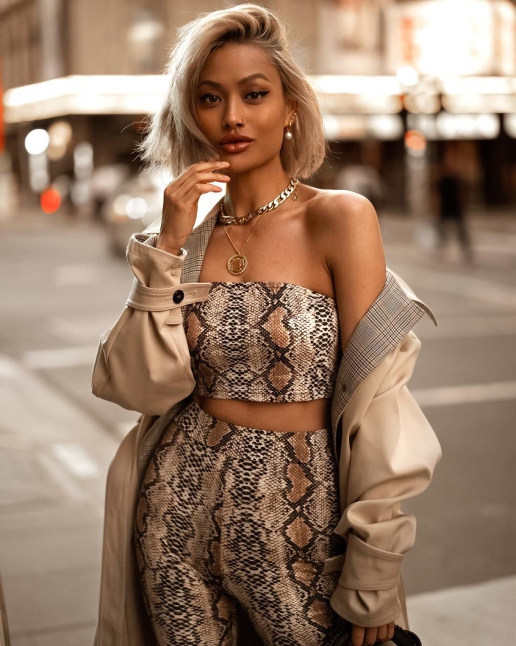 Мика Джианелли платья