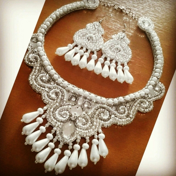 Якутские колье из бисера