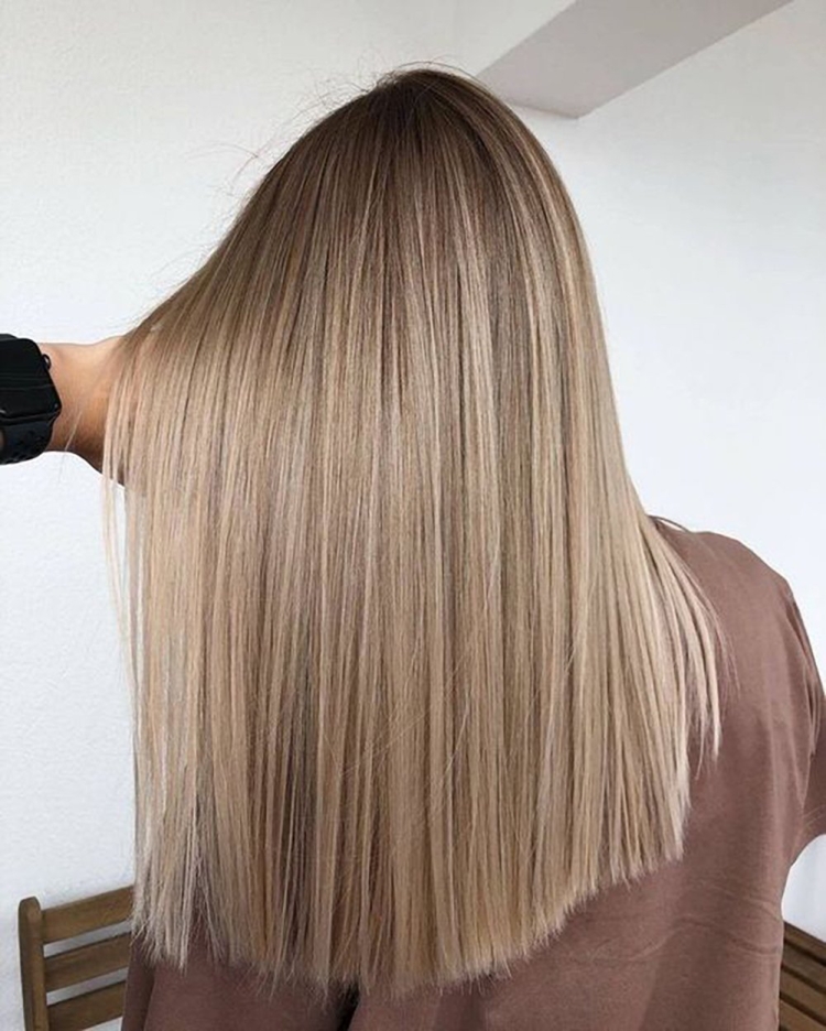 Ровные кончики волос