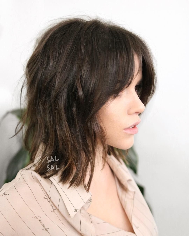 Рваное каре Каскад тёмные волосы