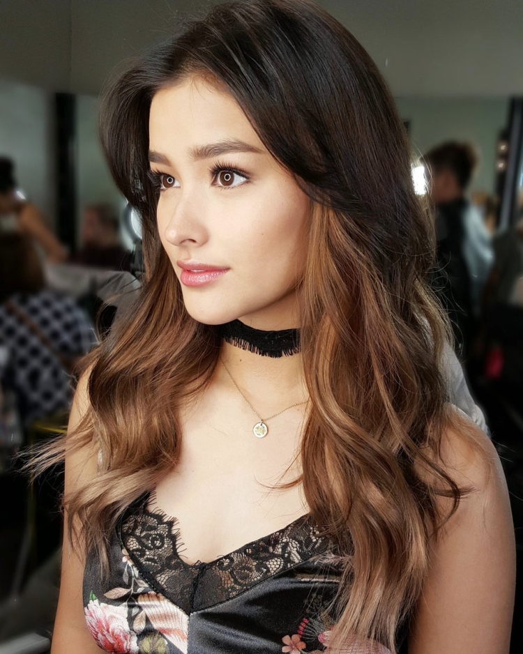 Актриса каштановые волосы Россия