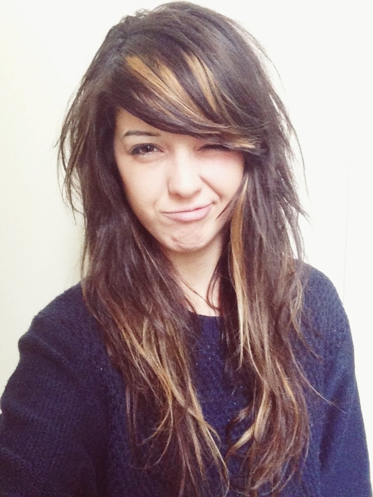 Светлые пряди на челке