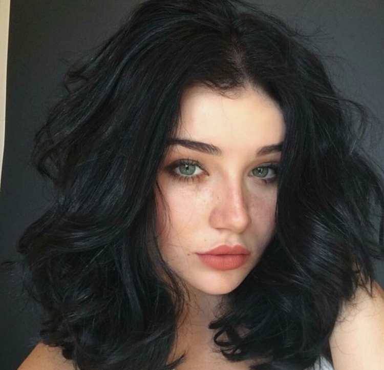 Белла Зуева