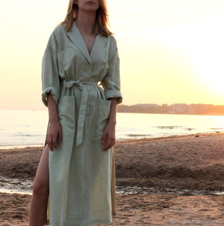 Зеленое бархатное платье Zara