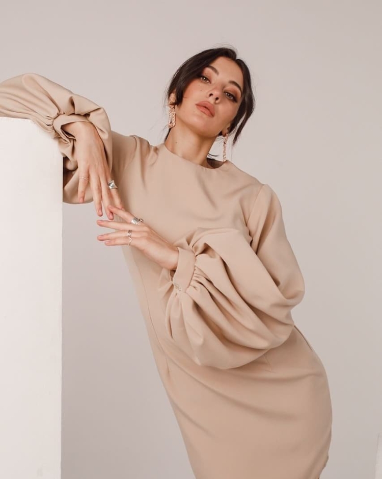 Платье Zara блестящее