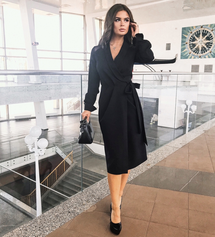 Платье с запахом